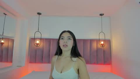 Snapshot of haily_b chatting on 11/09/25, 07:45 Haily online show from 11/09/25, 07:45