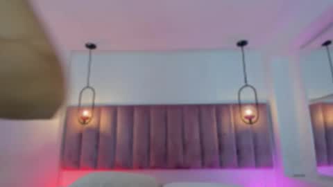 Snapshot of haily_b chatting on 12/14/25, 08:24 Haily online show from 12/14/25, 08:24