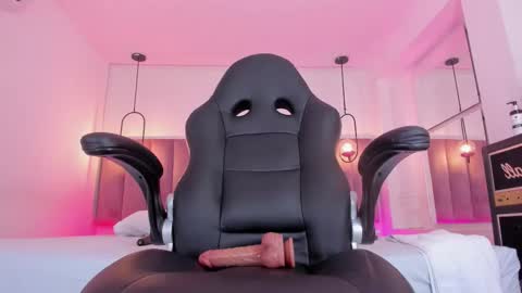 Haily online show from 01/12/26, 07:41