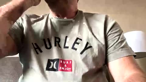 Snapshot of hairbear5 chatting on 01/11/26, 04:12 Bruce online show from 01/11/26, 04:12