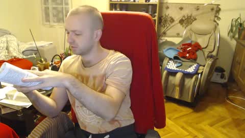 Snapshot of hairyass25yo chatting on 12/08/24, 05:29 Puppy3 StockyDaddiesmusclebearsbeefybigmans online show from 12/08/24, 05:29