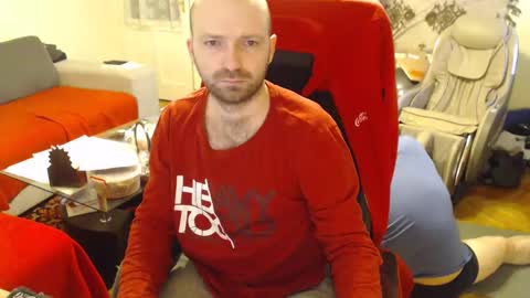 Snapshot of hairyass25yo chatting on 02/16/25, 06:43 Puppy3 StockyDaddiesmusclebearsbeefybigmans online show from 02/16/25, 06:43