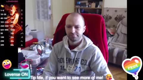 Snapshot of hairyass25yo chatting on 02/22/25, 08:40 Puppy3 StockyDaddiesmusclebearsbeefybigmans online show from 02/22/25, 08:40