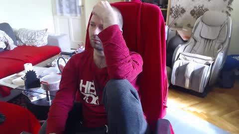 Snapshot of hairyass25yo chatting on 02/25/25, 10:15 Puppy3 StockyDaddiesmusclebearsbeefybigmans online show from 02/25/25, 10:15