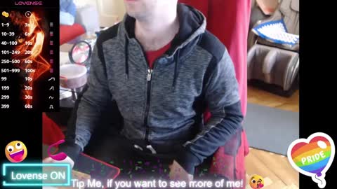 Snapshot of hairyass25yo chatting on 03/04/25, 02:42 Puppy3 StockyDaddiesmusclebearsbeefybigmans online show from 03/04/25, 02:42