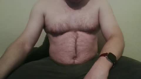 Snapshot of hairychest222141 chatting on 02/25/25, 11:41 hairychest222141 online show from 02/25/25, 11:41