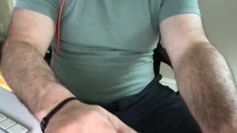 Snapshot of hairydaddy112288 chatting on 07/14/26, 03:40 hairydaddy112288 online show from 07/14/26, 03:40