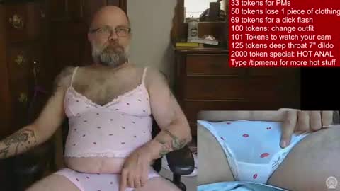 HairyDaddyBear69 online show from 06/09/26, 04:51