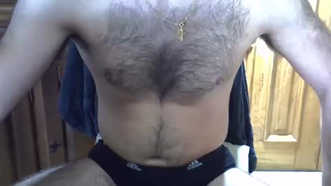 Snapshot of hairydaduncut chatting on 01/22/25, 01:11 hairydaduncut online show from 01/22/25, 01:11