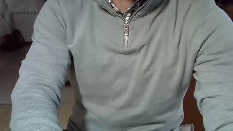 Snapshot of hairydaduncut chatting on 01/09/26, 01:14 hairydaduncut online show from 01/09/26, 01:14