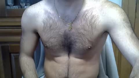 Snapshot of hairydaduncut chatting on 02/25/26, 01:10 hairydaduncut online show from 02/25/26, 01:10