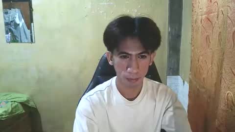 Snapshot of hairyhugecock_22 chatting on 10/27/25, 10:03 hairyhugecock_22 online show from 10/27/25, 10:03