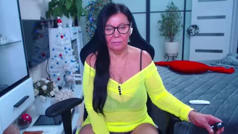 Snapshot of hairypussygranny chatting on 01/09/25, 09:48 Monika online show from 01/09/25, 09:48