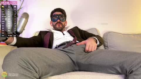Snapshot of hairyxlmaster chatting on 02/05/25, 09:25 CASHMASTER CARLO online show from 02/05/25, 09:25