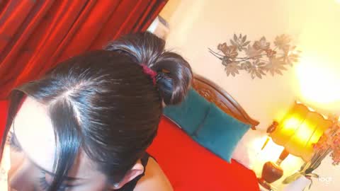 YOUR SIDECHIC HAILEY online show from 04/12/26, 08:30