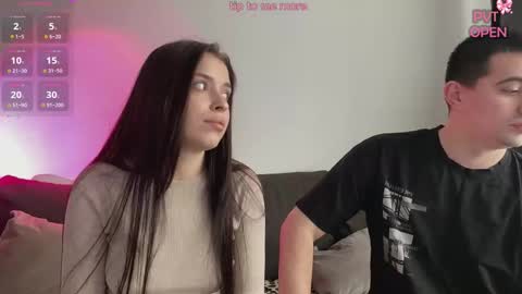 Snapshot of hako_emm chatting on 11/19/25, 10:04 hako emm online show from 11/19/25, 10:04