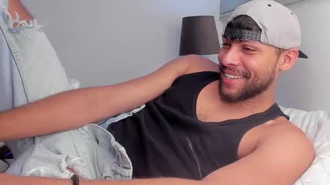 Independent       model  online show from 03/28/26, 08:08