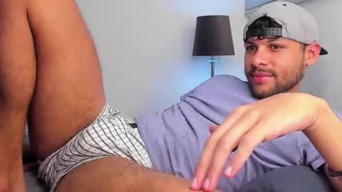 Independent       model  online show from 04/09/26, 09:31