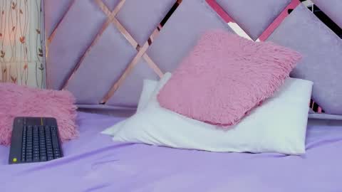 haley_evans_ online show from 01/28/25, 10:45