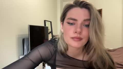 Snapshot of haley_rune chatting on 02/09/25, 10:20 haley_rune online show from 02/09/25, 10:20