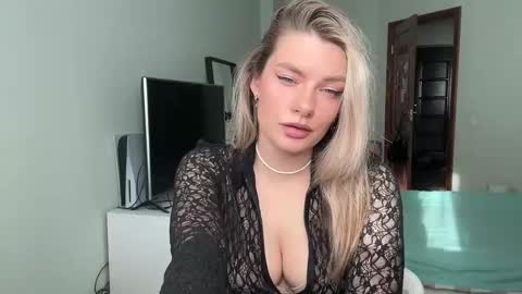 Snapshot of haley_rune chatting on 02/20/25, 10:05 haley_rune online show from 02/20/25, 10:05