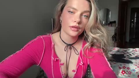 Snapshot of haley_rune chatting on 02/25/25, 10:04 haley_rune online show from 02/25/25, 10:04