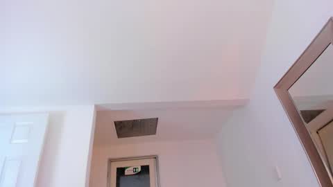 Snapshot of halie728 chatting on 10/22/25, 12:33 Halie online show from 10/22/25, 12:33