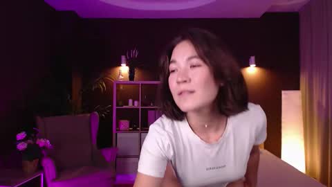 Snapshot of halle_berrry chatting on 09/16/25, 02:07 Mary online show from 09/16/25, 02:07