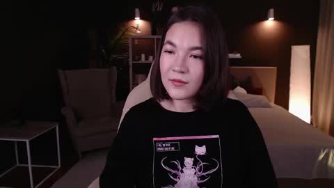 Snapshot of halle_berrry chatting on 09/26/25, 02:10 Mary online show from 09/26/25, 02:10