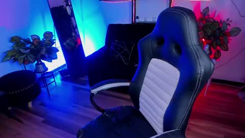 halley_ravenn online show from 07/22/26, 10:01