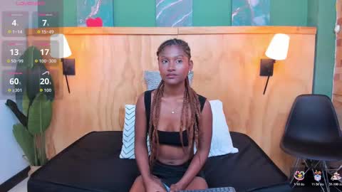 Snapshot of halleylorens chatting on 11/10/25, 08:08 Halley Lorens online show from 11/10/25, 08:08