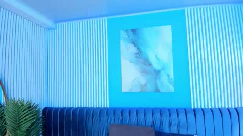 Snapshot of halleylorens chatting on 11/27/25, 07:27 Halley Lorens online show from 11/27/25, 07:27