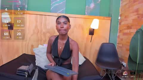 Halley Lorens online show from 03/24/26, 07:52