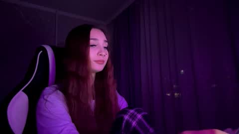 Snapshot of halliemcanaw chatting on 11/01/25, 01:46 Holly online show from 11/01/25, 01:46