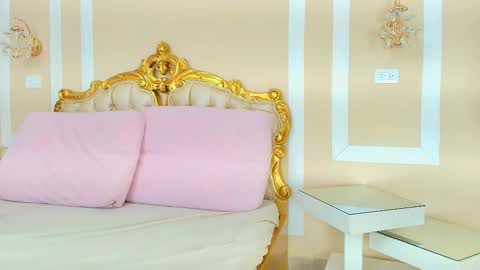 Hallie Stone online show from 01/08/26, 01:46