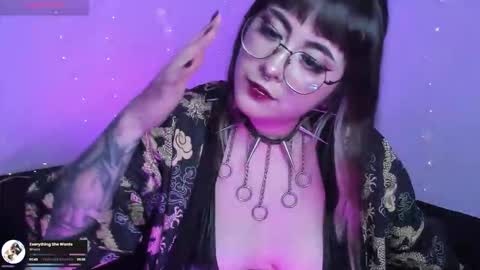 Hallu online show from 06/10/26, 11:35
