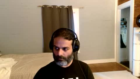halycon2147818 online show from 06/10/26, 07:02