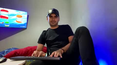 hamiltong12 online show from 11/29/25, 05:10