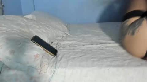 Snapshot of hammer_hard_game chatting on 12/11/24, 05:43 jorsh and katy online show from 12/11/24, 05:43