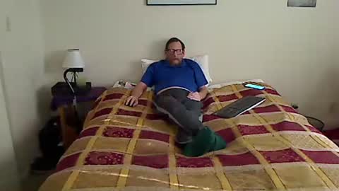 hammerthatthang73 online show from 11/17/25, 02:45