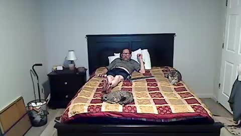 hammerthatthang73 online show from 04/15/26, 07:48