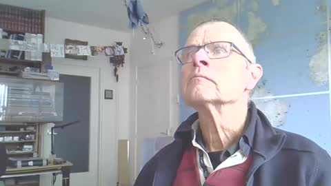 Snapshot of hamto65 chatting on 02/19/25, 03:38 Prefer men 80 online show from 02/19/25, 03:38