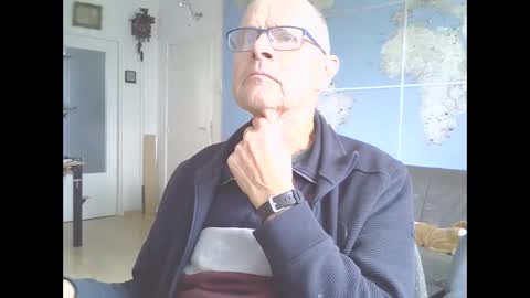 Snapshot of hamto65 chatting on 03/01/25, 03:16 Prefer men 80 online show from 03/01/25, 03:16