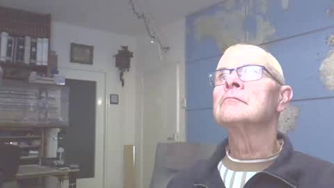 Snapshot of hamto65 chatting on 03/04/25, 09:00 Prefer men 80 online show from 03/04/25, 09:00