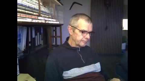 Prefer men 80 online show from 02/08/26, 04:32