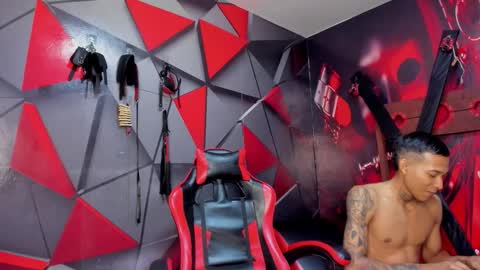 Snapshot of hana_and_zeta chatting on 09/28/25, 12:10 Hana and Zeta online show from 09/28/25, 12:10