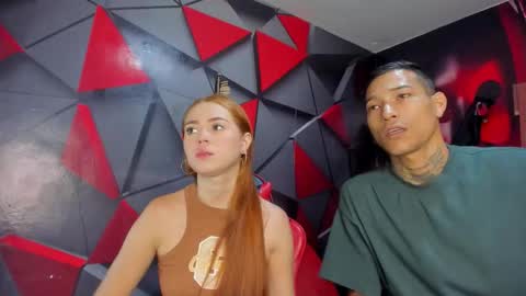 Snapshot of hana_and_zeta chatting on 11/18/25, 12:09 Hana and Zeta online show from 11/18/25, 12:09