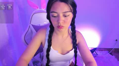 Snapshot of hana_garcia chatting on 10/19/25, 12:22 Hana Garcia online show from 10/19/25, 12:22