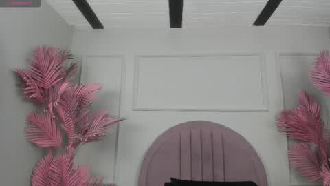 hanaahquinn online show from 11/19/25, 11:21