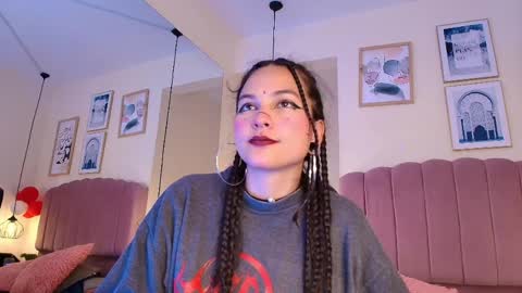 hanabie_ online show from 04/07/26, 03:07